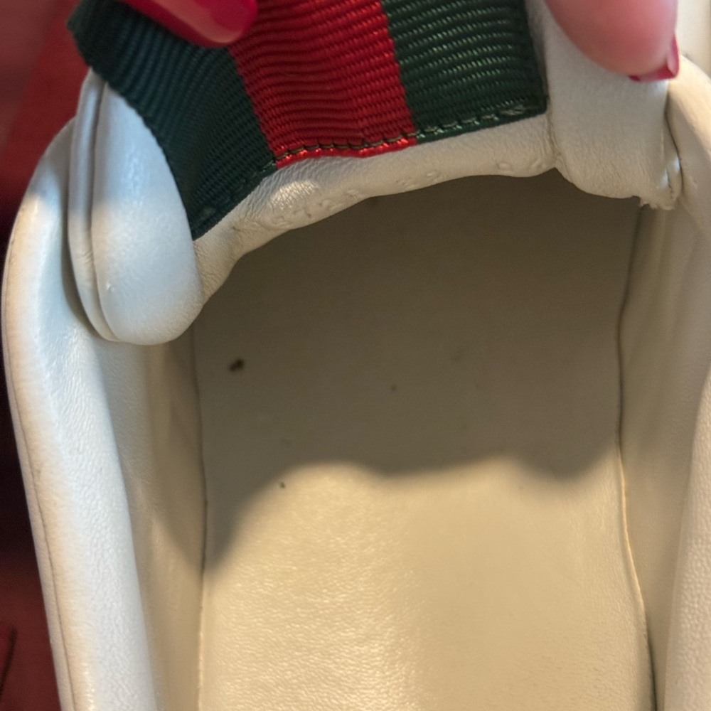 Gucci White Leather Low-Top Sneakers with Green and Red Web Accent - Picture 6 of 8